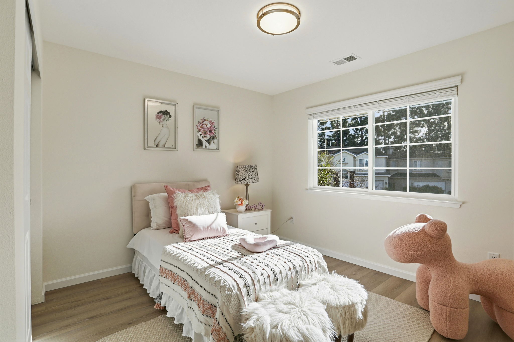 028_F8_1430 Cuciz Ln