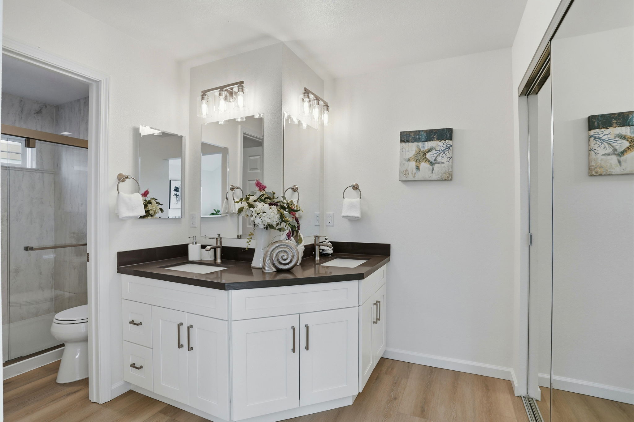 032_F8_1430 Cuciz Ln