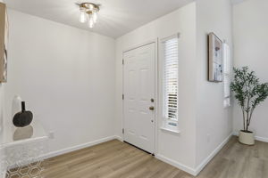 005_F8_1430 Cuciz Ln