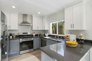 011_F8_1430 Cuciz Ln