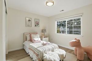 028_F8_1430 Cuciz Ln