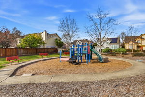 040_F8_1430 Cuciz Ln