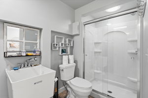 Photo 48