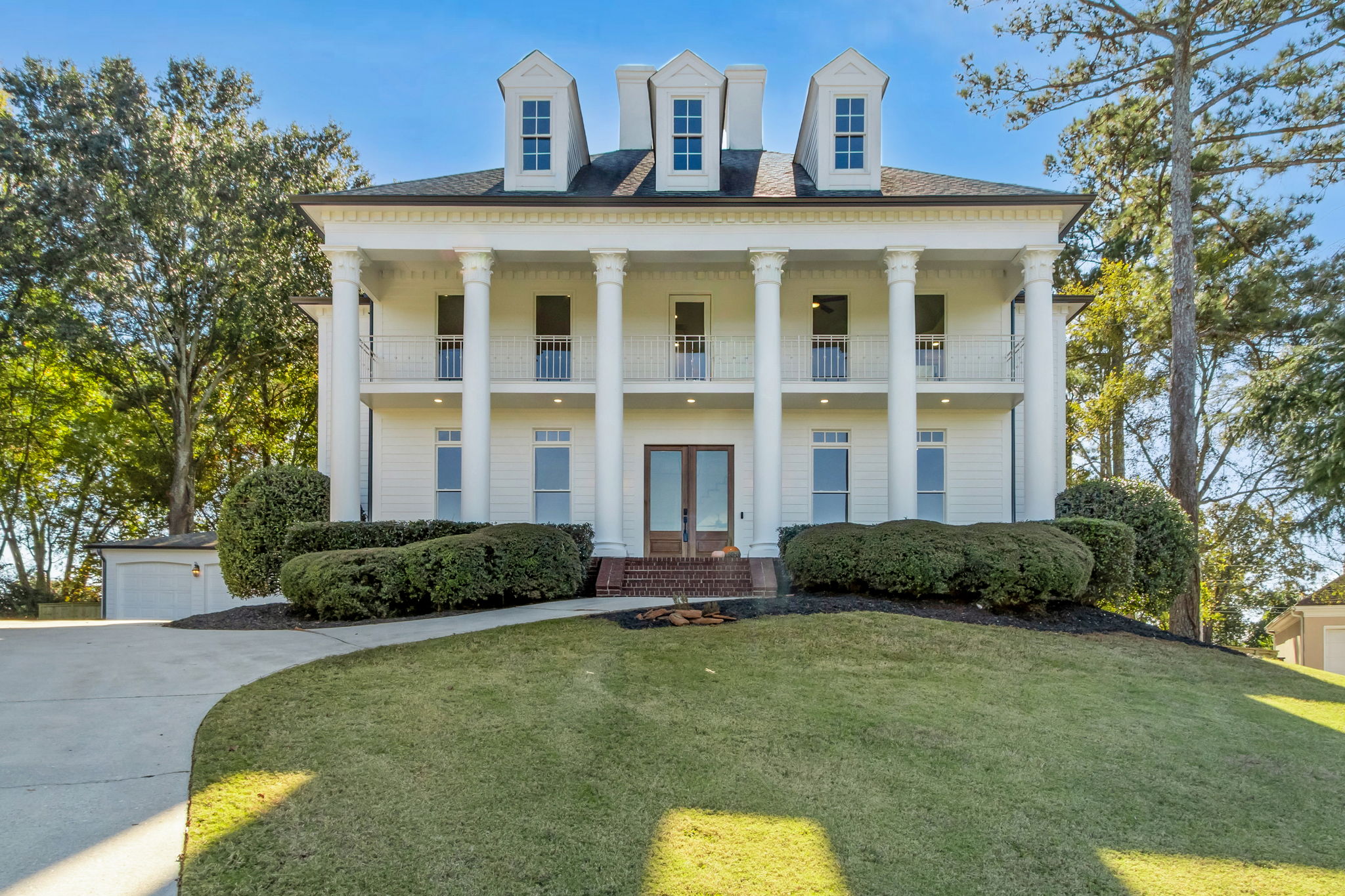 Welcome to 1430 Eugenia Terrace