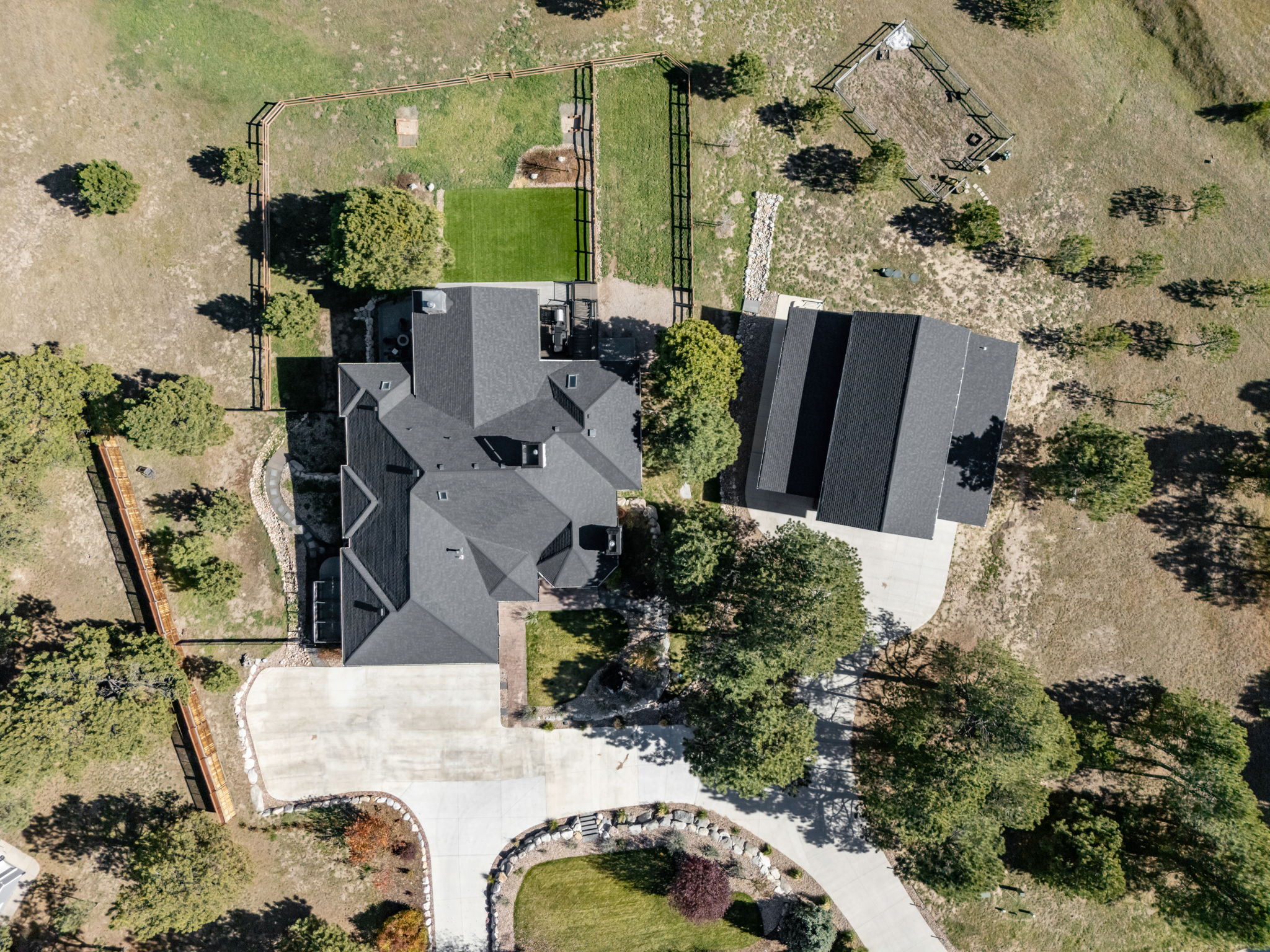 DJI_20251023035201_0611_D