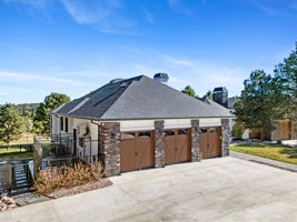 DJI_20251023034918_0585_D