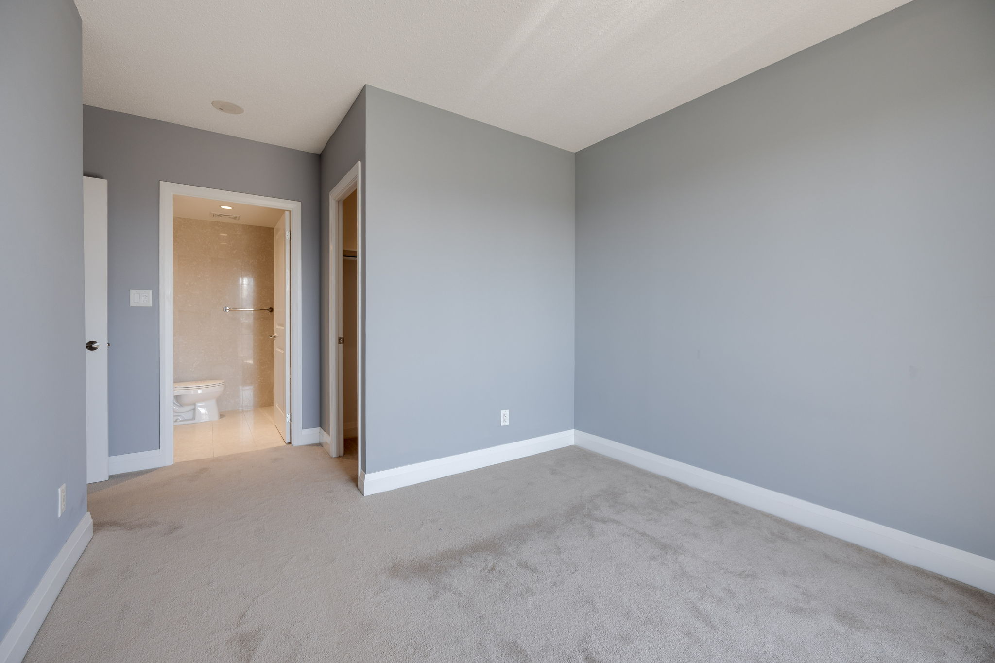 Toronto property showcase — delivered property photograph 17