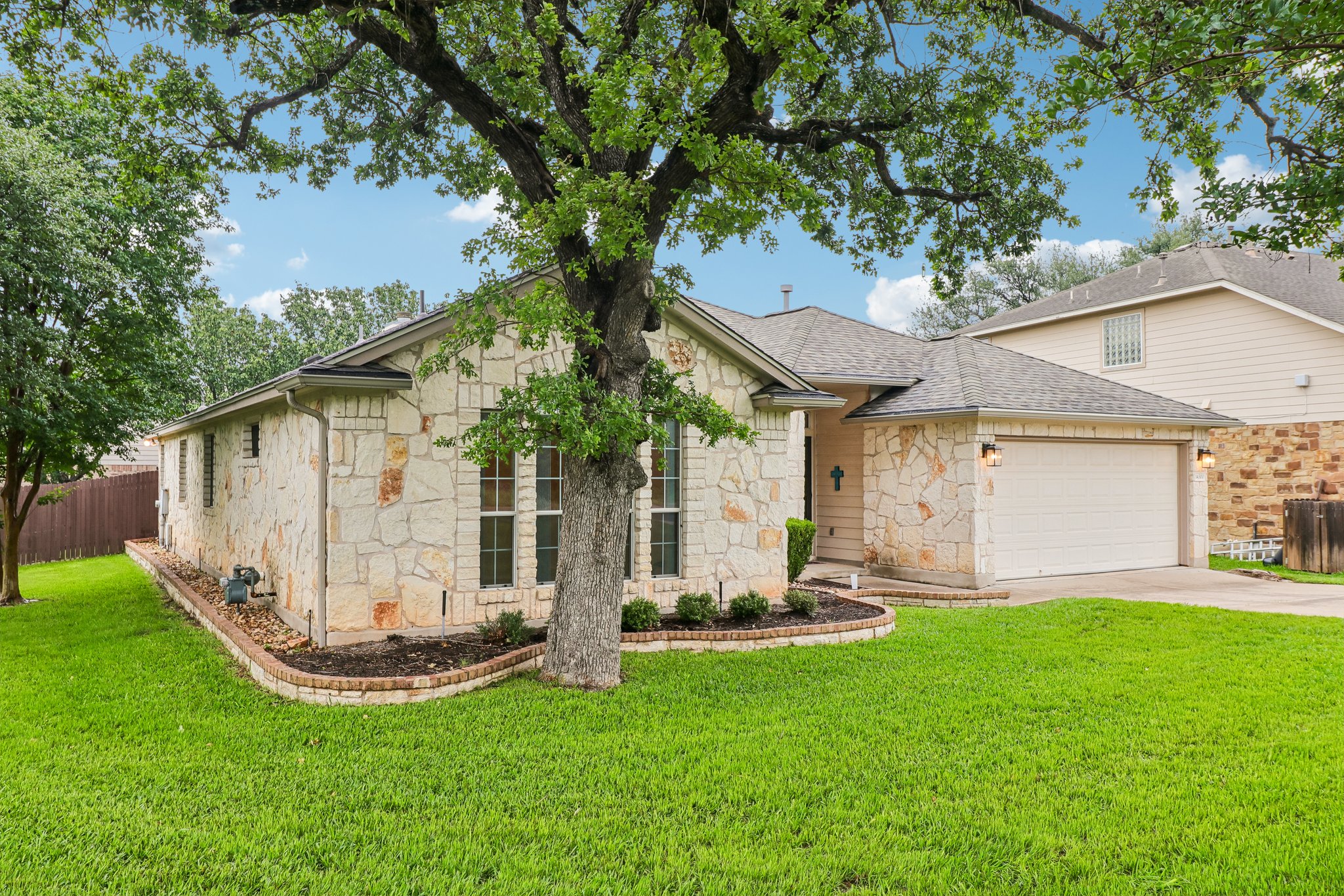 Homestead Village Cir-S0105-002.jpg