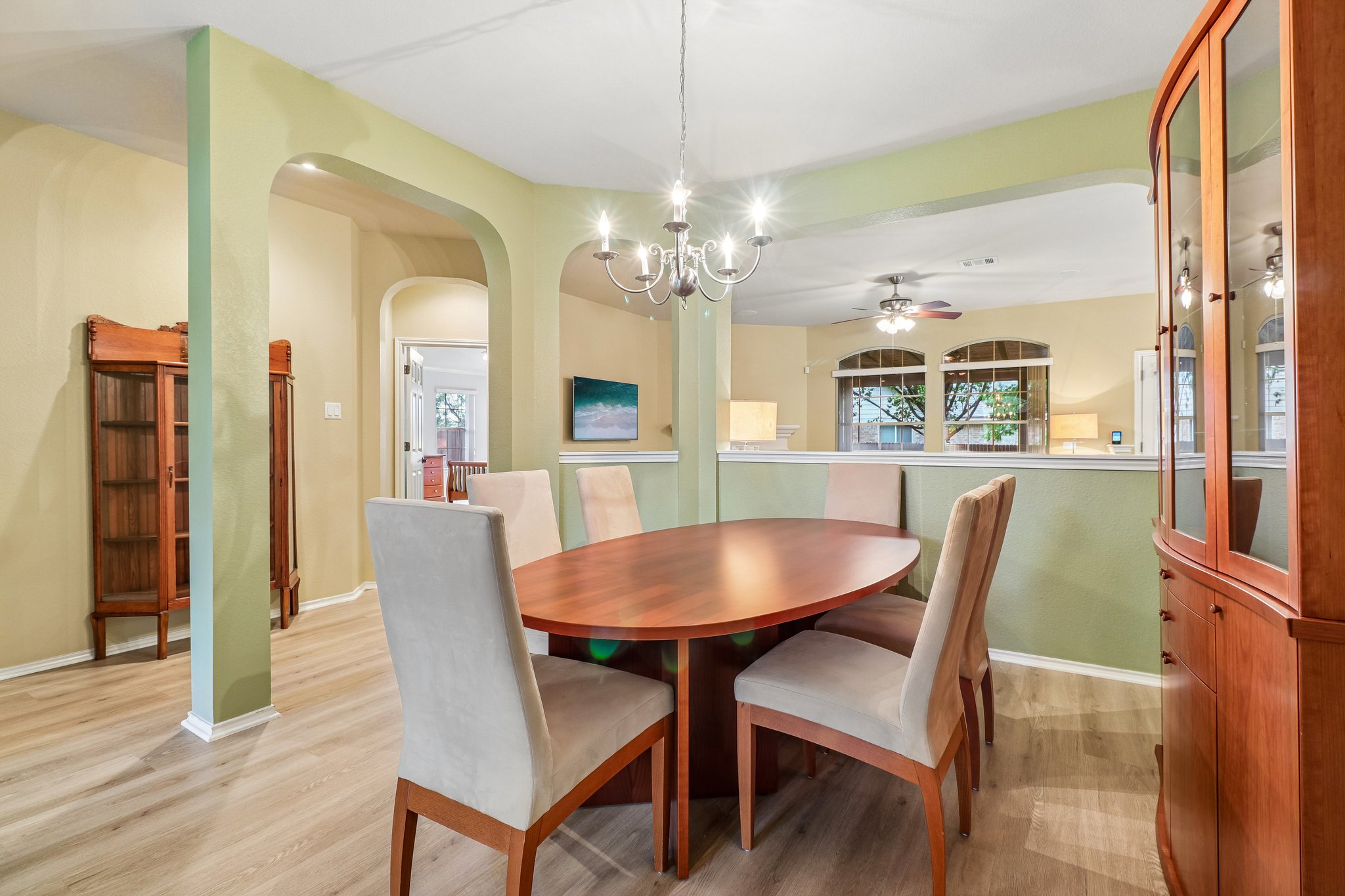 Homestead Village Cir-S0105-012.jpg