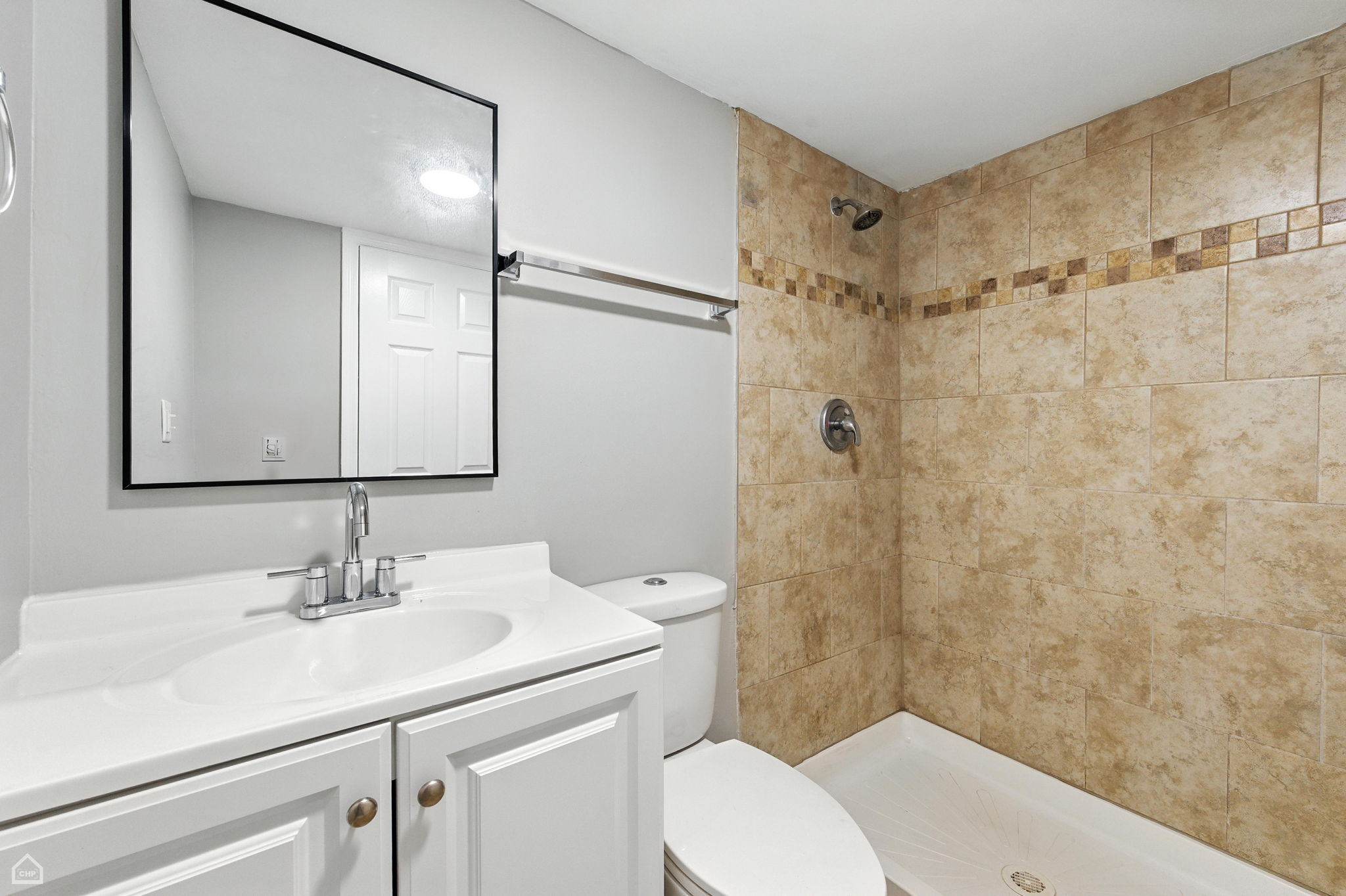 14301 Kenwood Ave_020