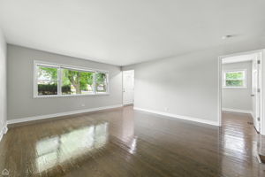 14301 Kenwood Ave_006