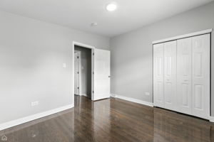 14301 Kenwood Ave_017