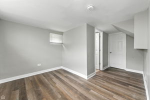 14301 Kenwood Ave_018