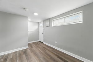 14301 Kenwood Ave_019