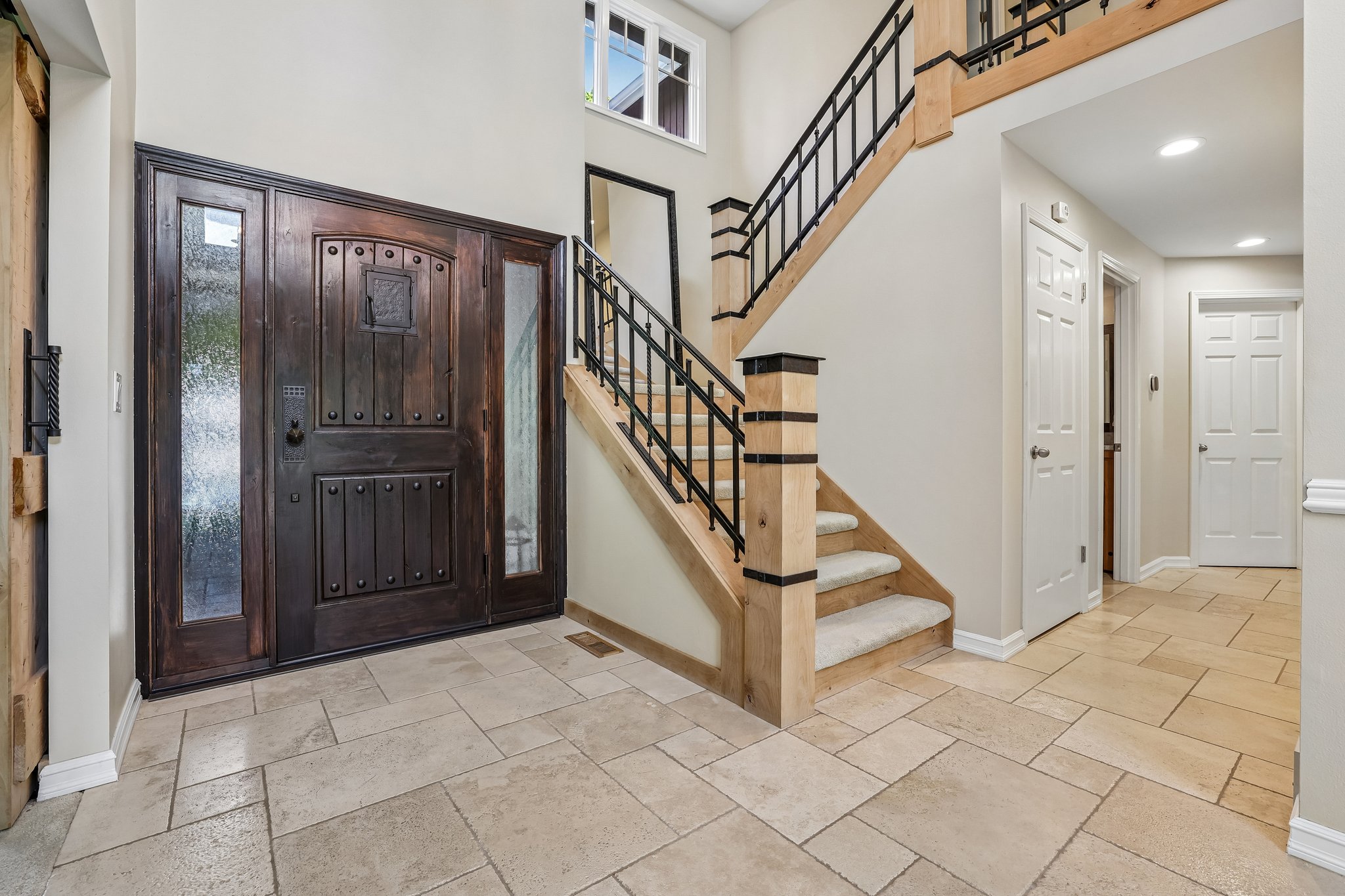 NE 61st St-S2306-007.jpg