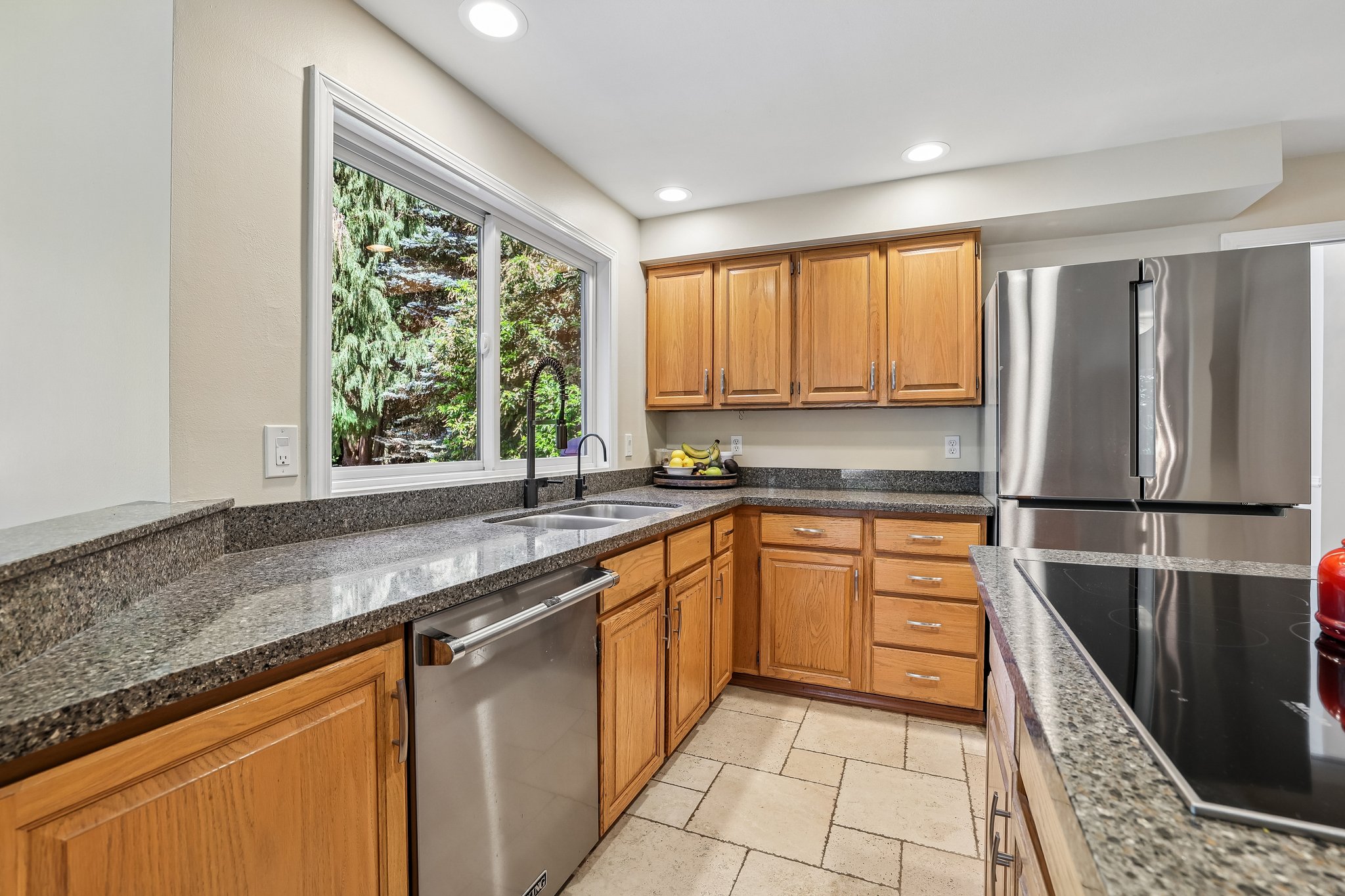 NE 61st St-S2306-019.jpg