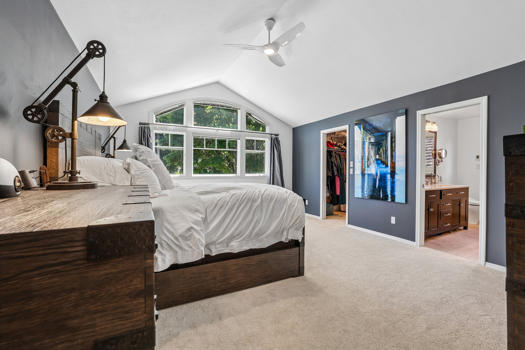NE 61st St-S2306-034.jpg