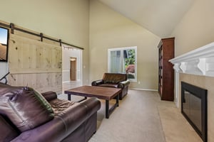 NE 61st St-S2306-010.jpg