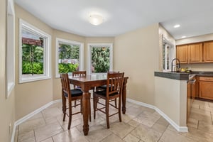 NE 61st St-S2306-012.jpg