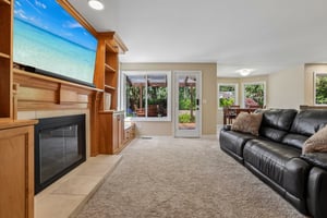 NE 61st St-S2306-023.jpg