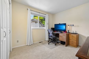 NE 61st St-S2306-027.jpg