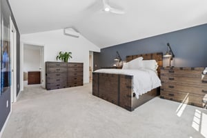 NE 61st St-S2306-038.jpg