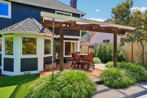 NE 61st St-S2306-046.jpg