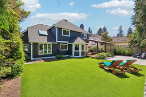 NE 61st St-S2306-047.jpg