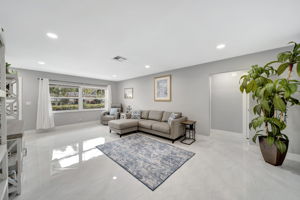 906 Windward Way, Weston, FL 33327, US Photo 8