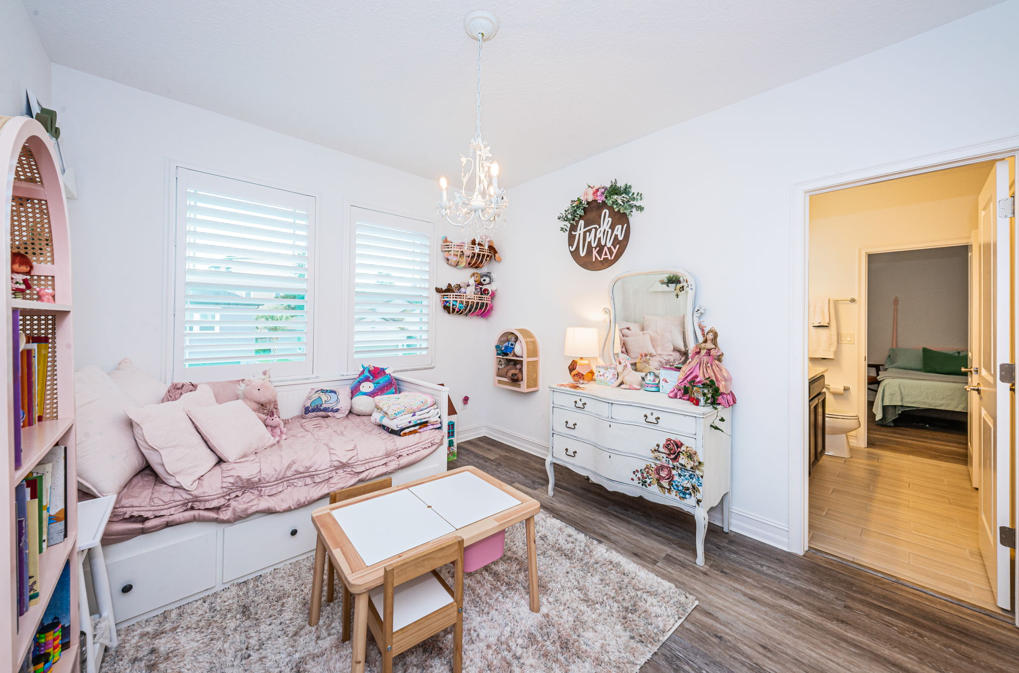 Upper Level Bedroom3b
