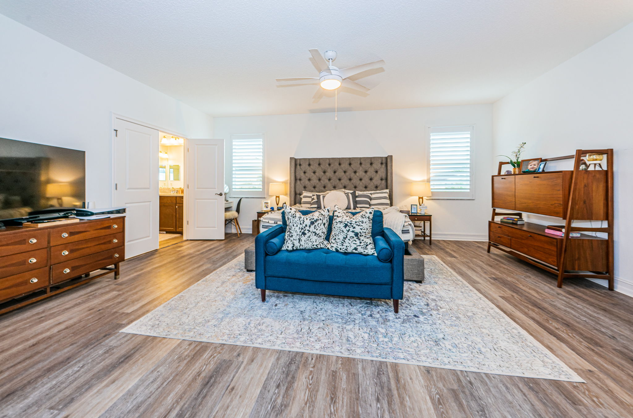 Upper Level Master Bedroom1a