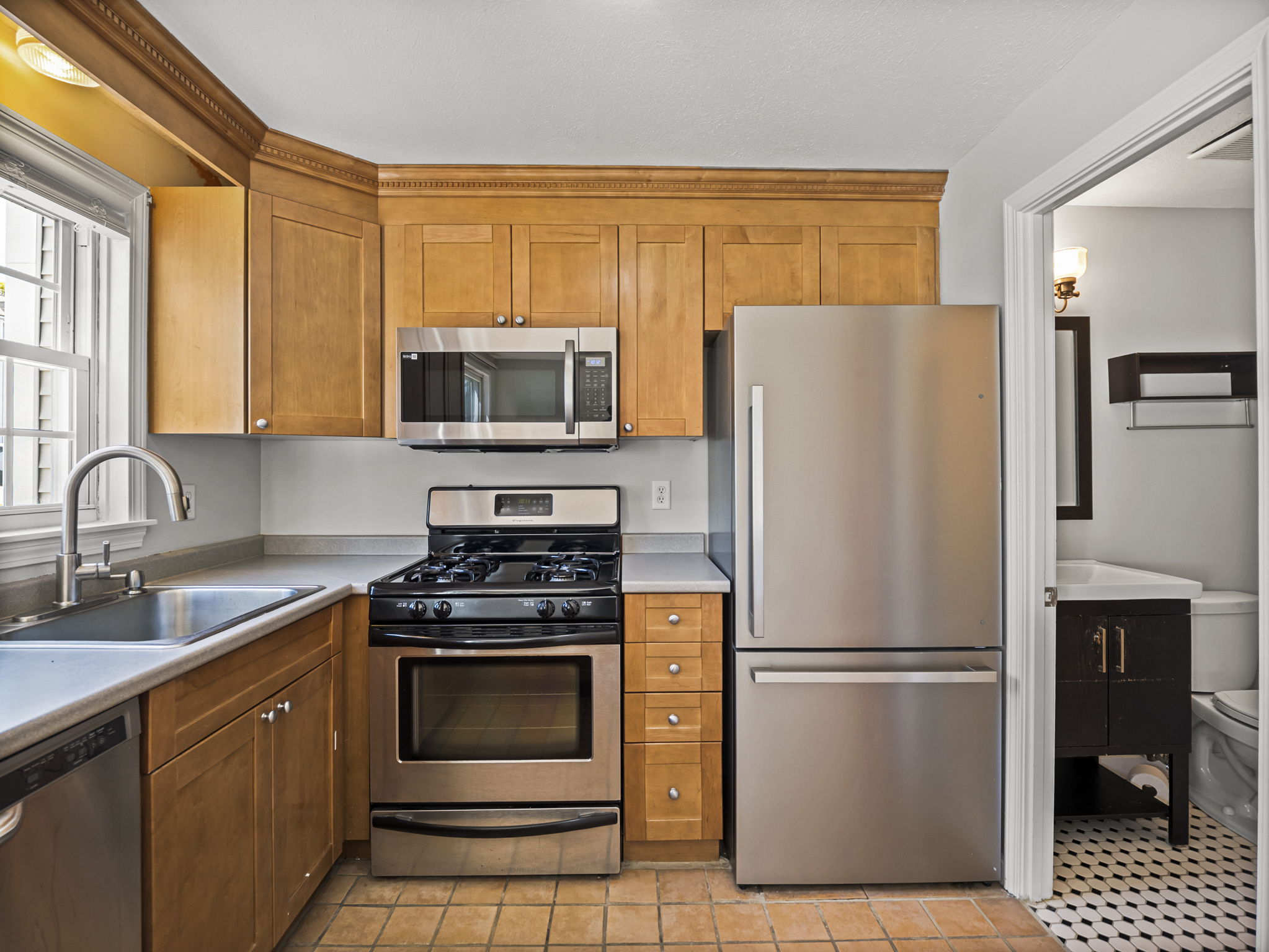 1431 Pawtucket Blvd 20, Lowell, MA 10