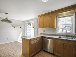 1431 Pawtucket Blvd 20, Lowell, MA 8