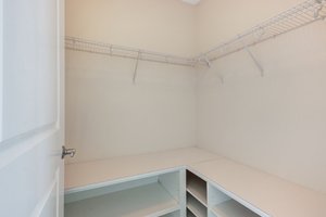 Guest Bedroom Closet