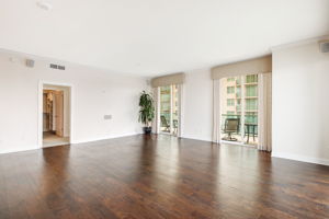 Living Room/Dining Room