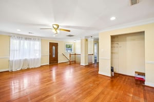 Brook Dr-S0610-004.jpg