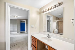 Brook Dr-S0610-032.jpg