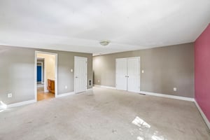 Brook Dr-S0610-034.jpg