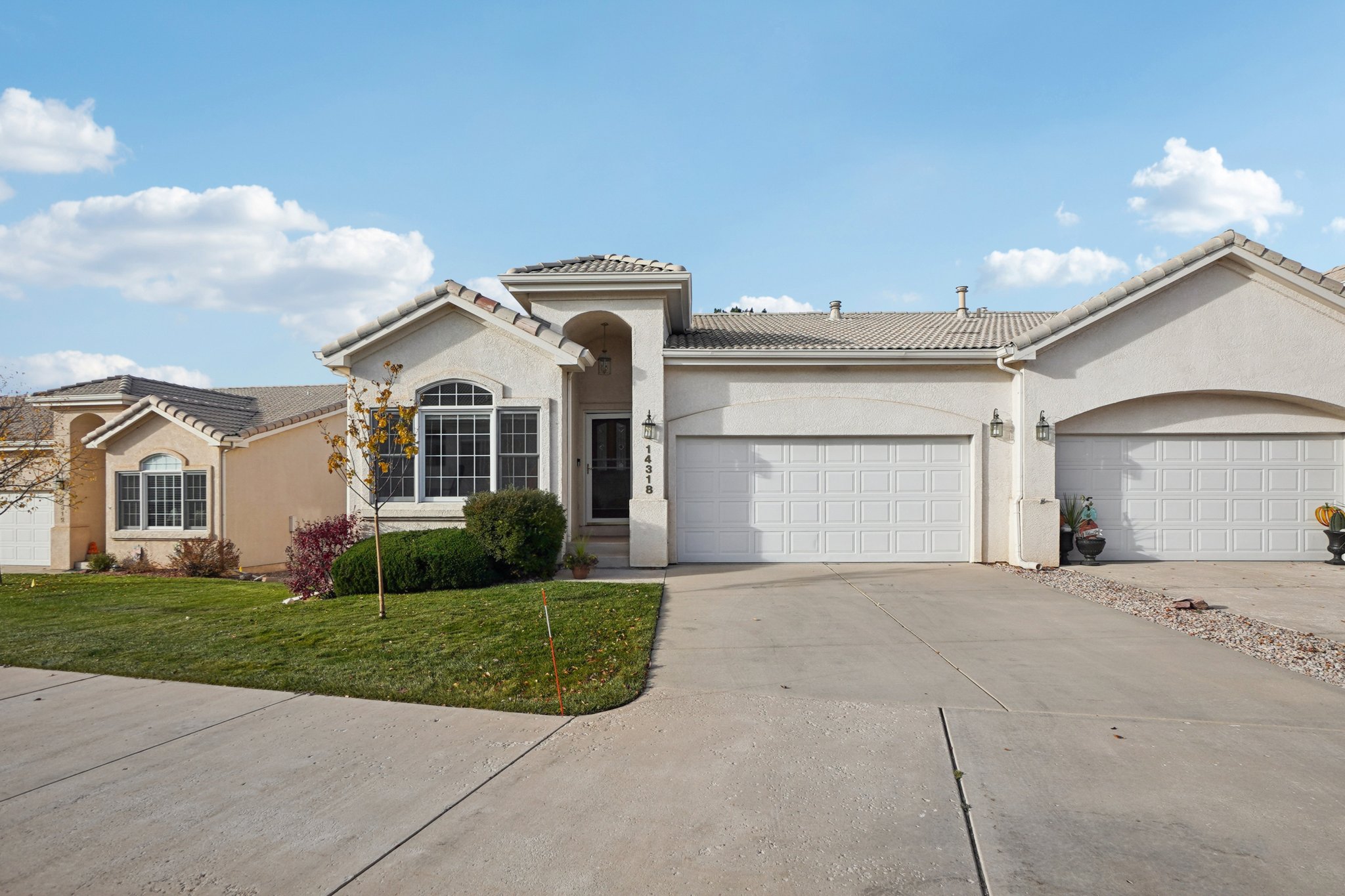 Peaceful Glen Grv-S2810-003.jpg