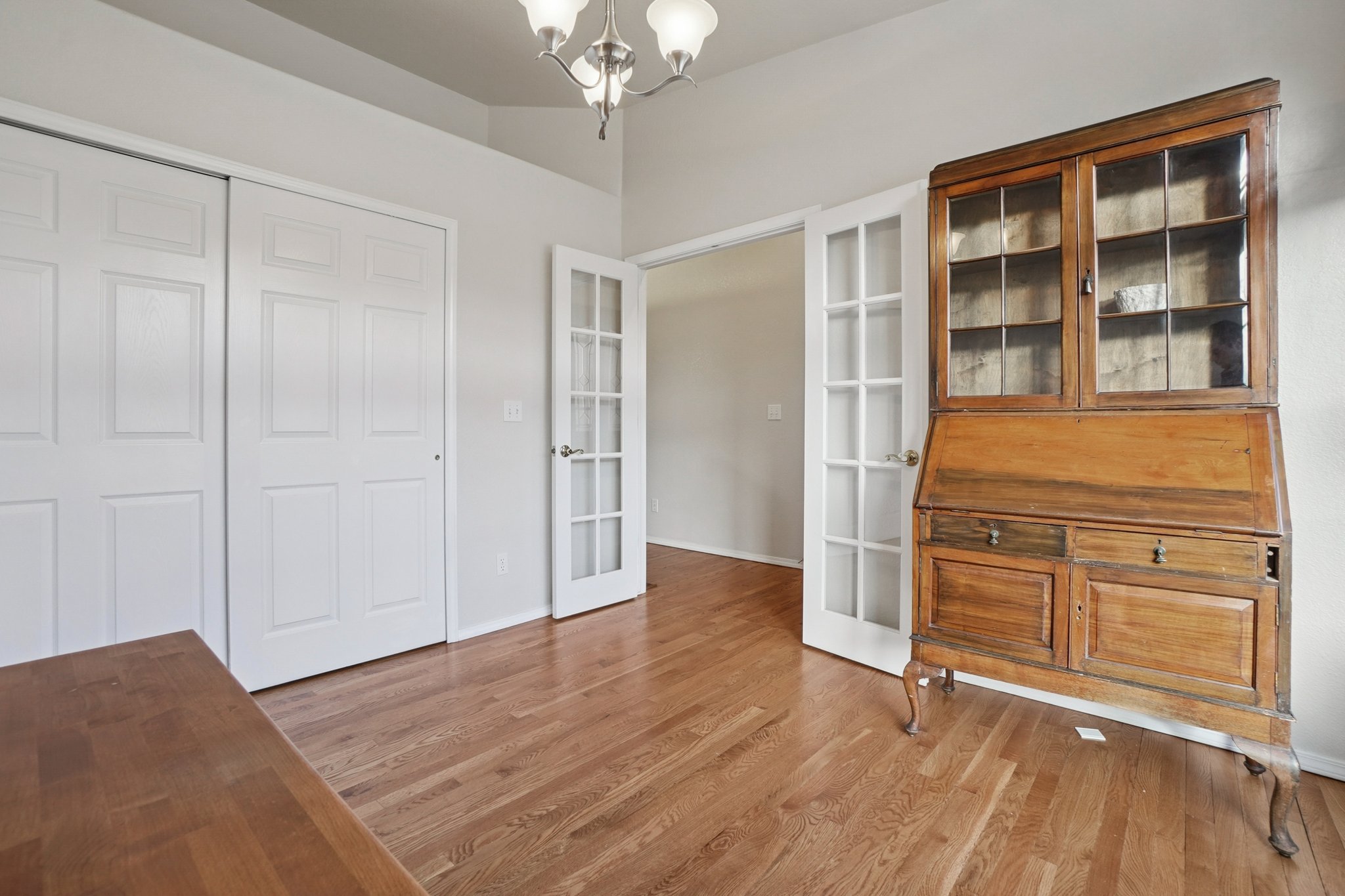 Peaceful Glen Grv-S2810-022.jpg