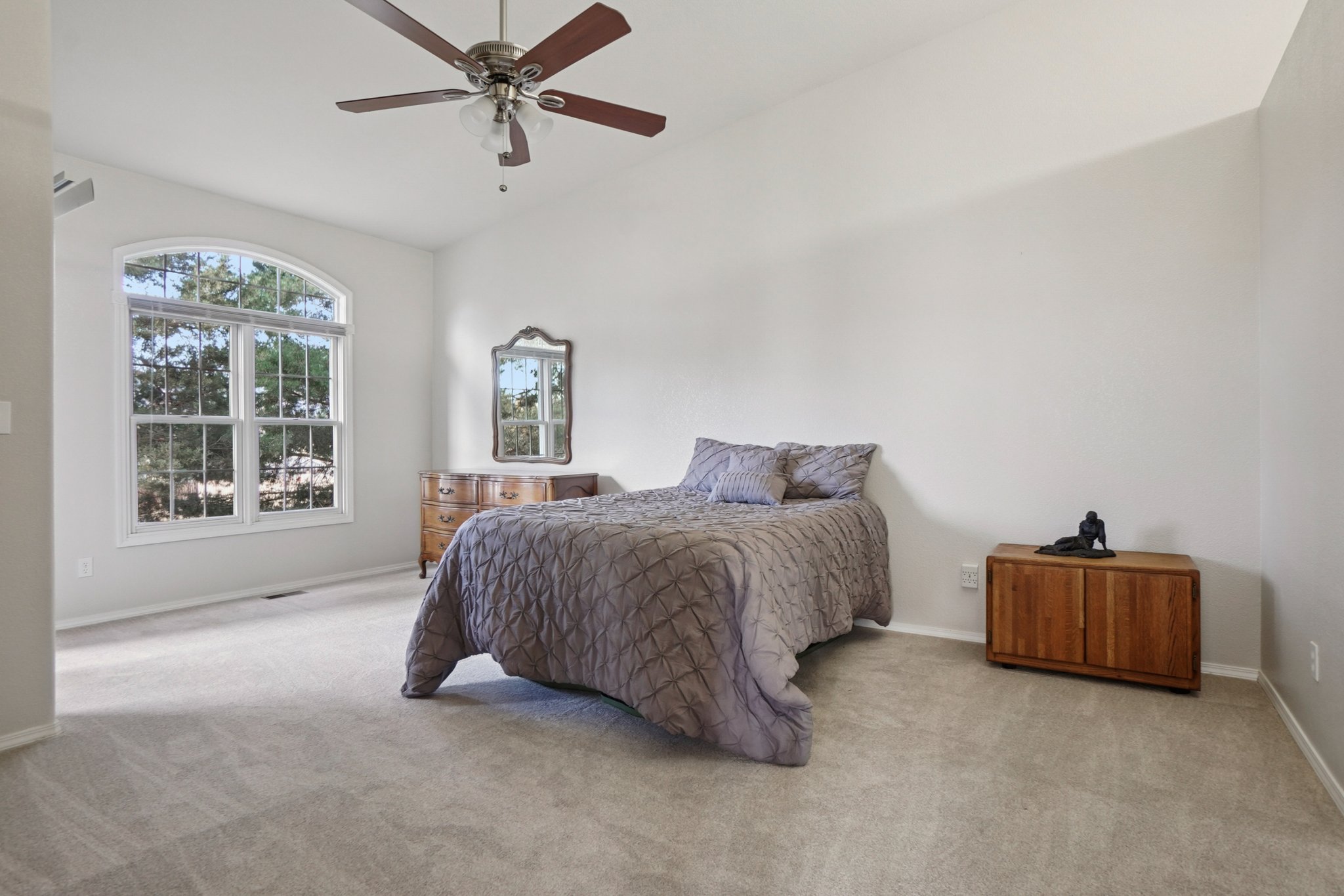 Peaceful Glen Grv-S2810-025.jpg