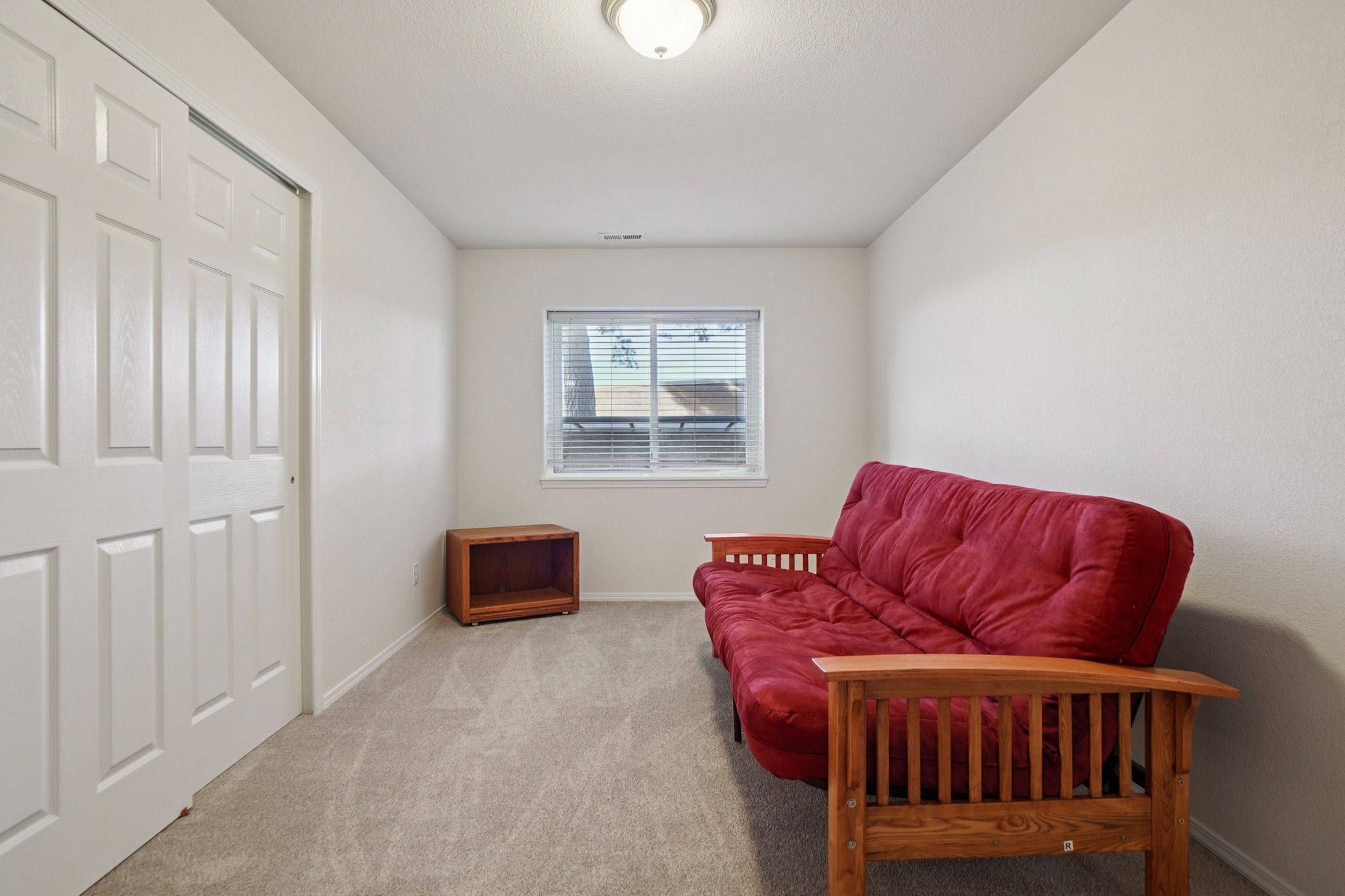 Peaceful Glen Grv-S2810-044.jpg