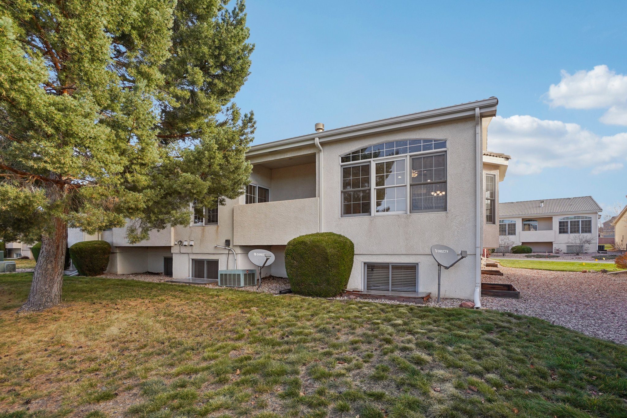 Peaceful Glen Grv-S2810-050.jpg