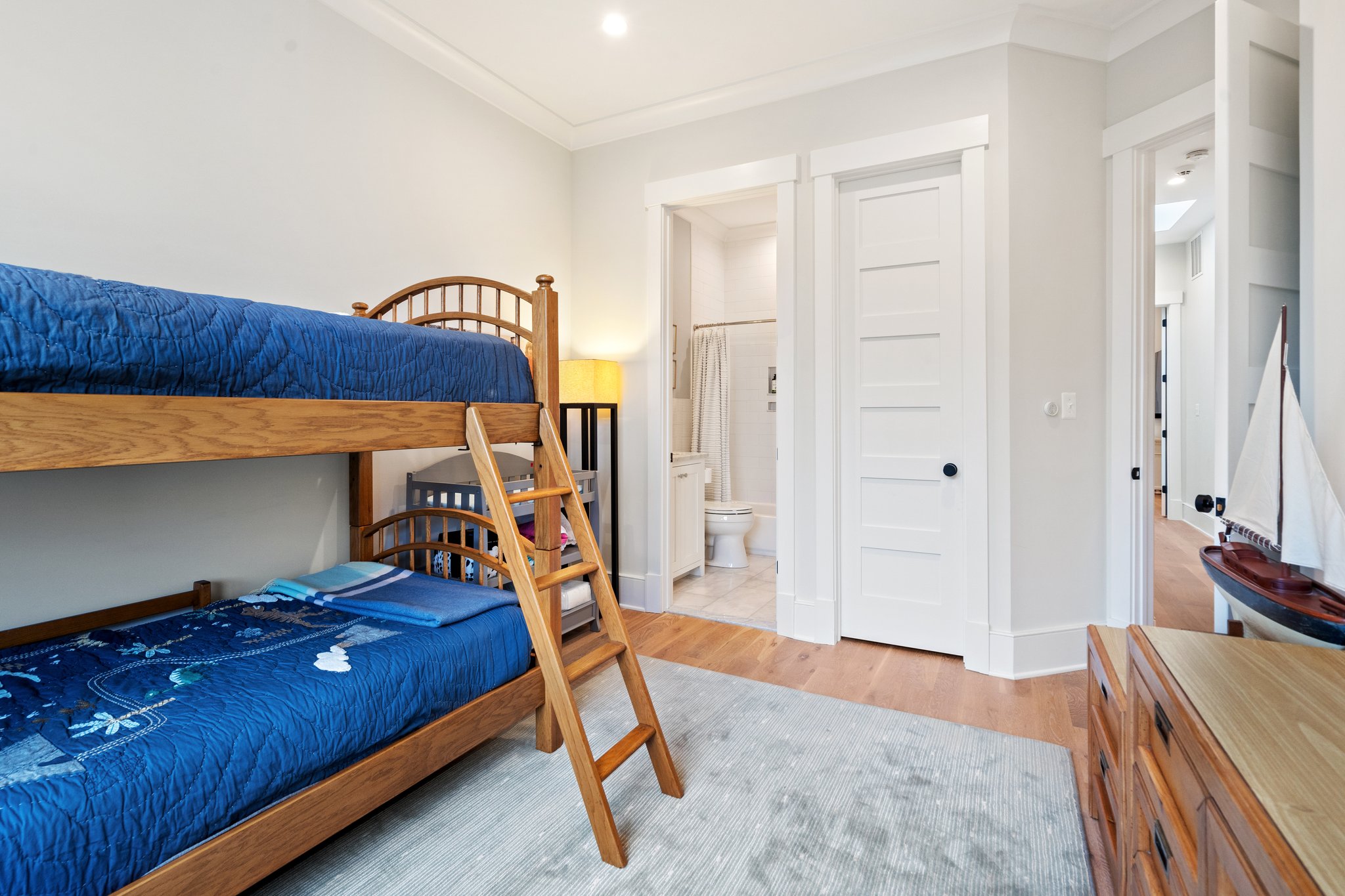 1432 1/2 G St SE, Washington, DC 20003, USA Photo 37