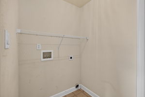  Photo 35