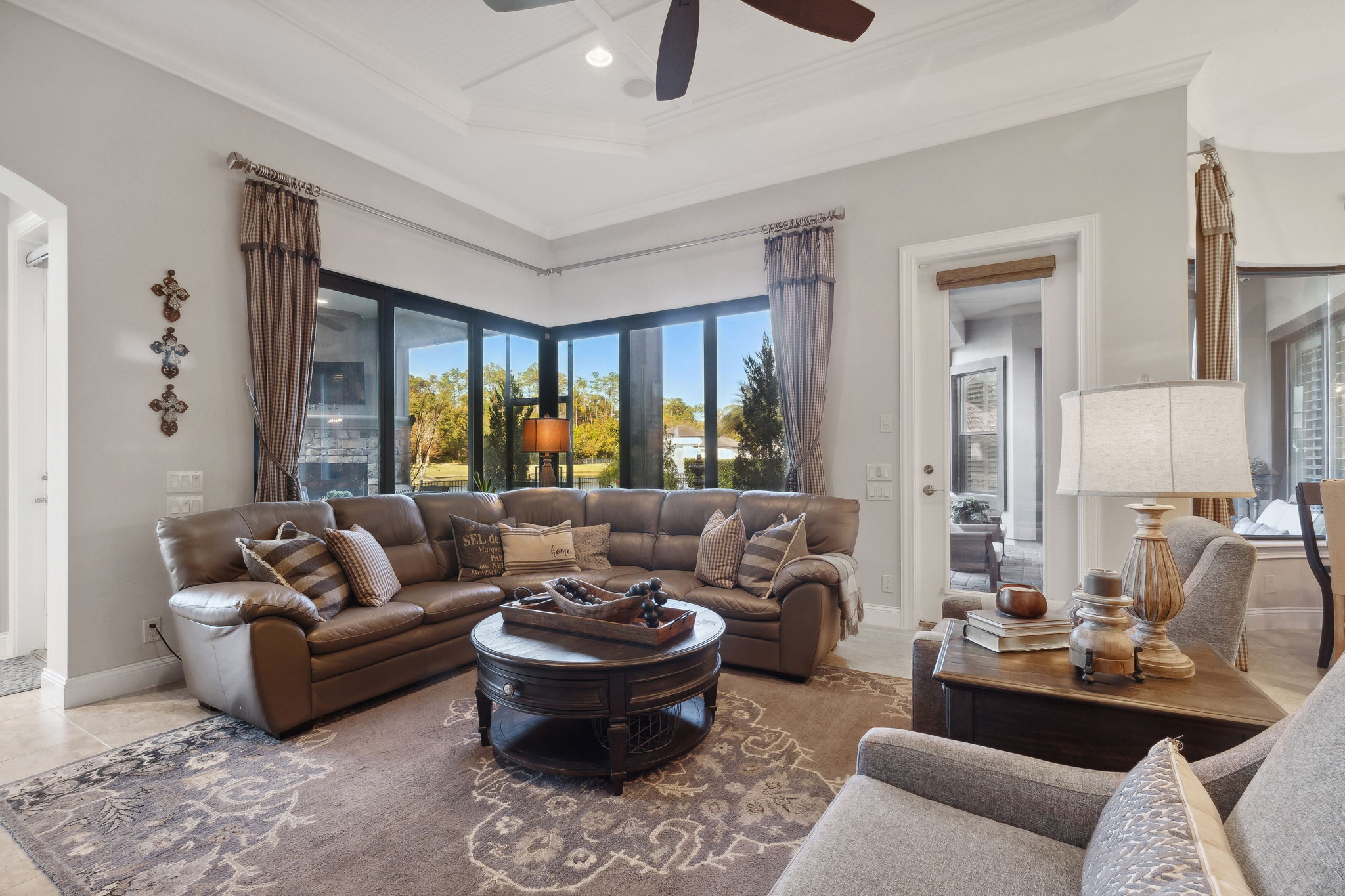 Corner Pocketing Doors open to Outdoor