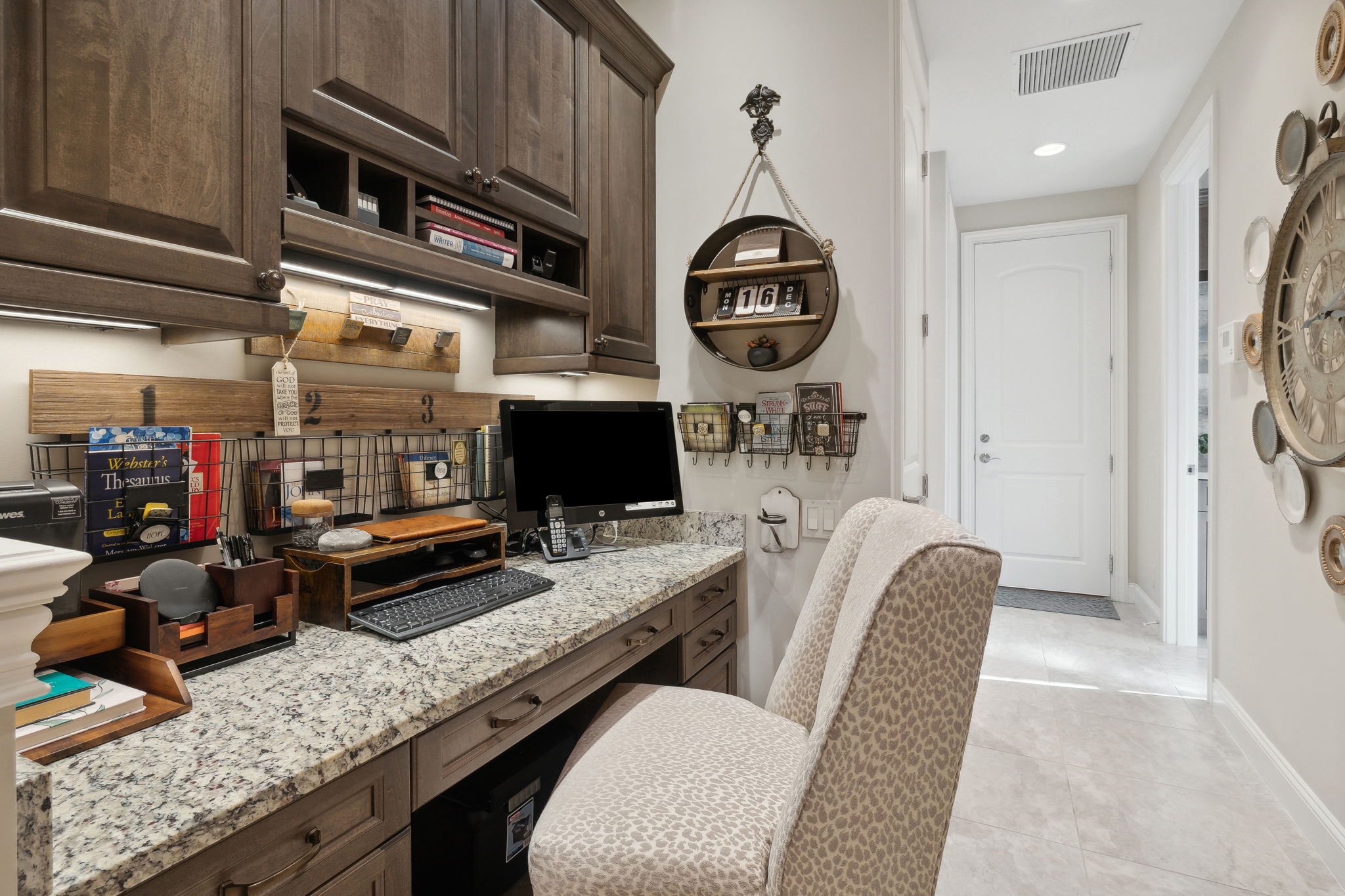 Built in Desk