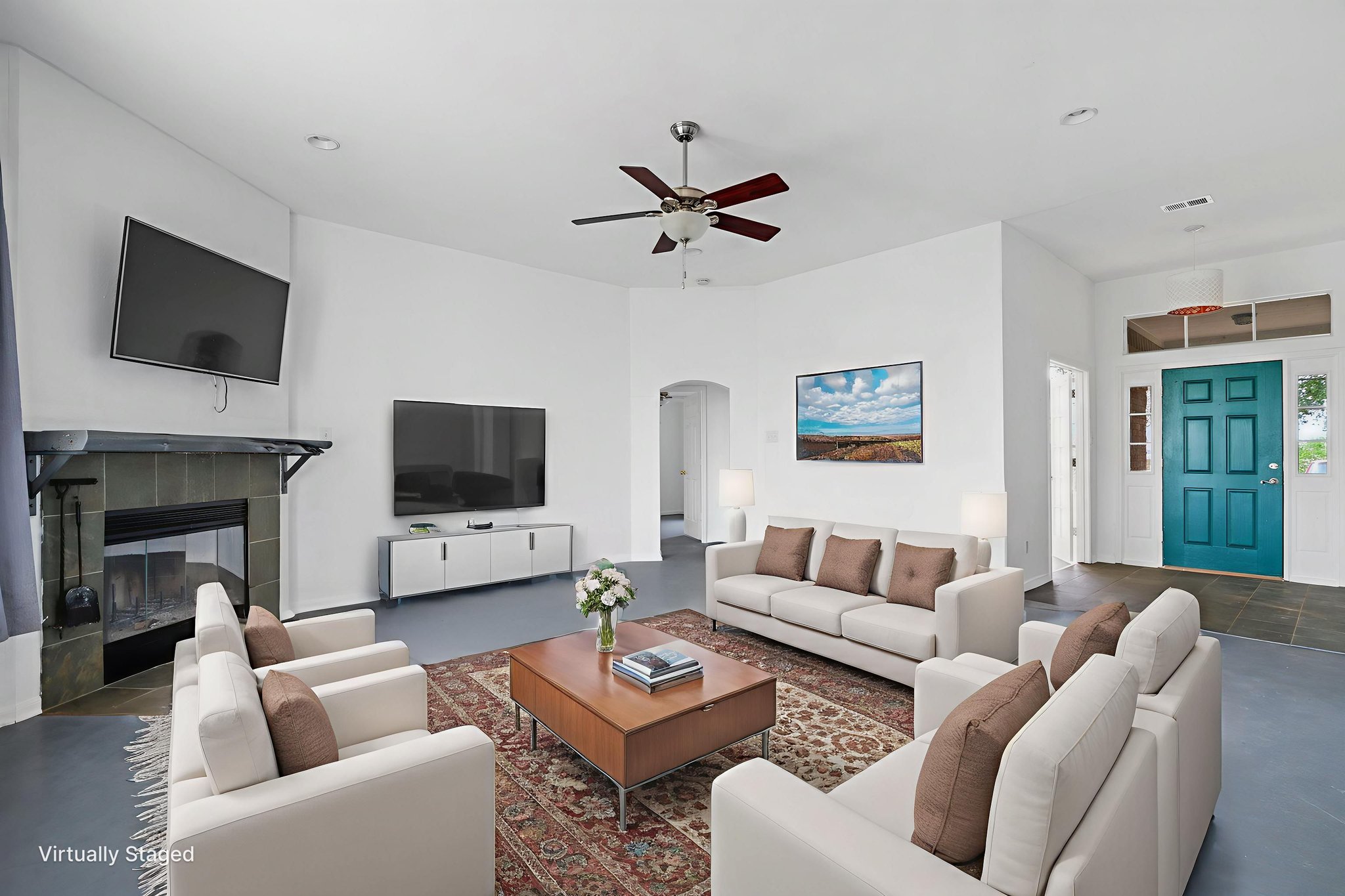 1_BMM9700 virtually staged.jpeg