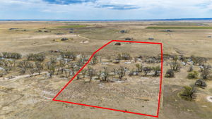 Property Lines are Approximate and not a survey