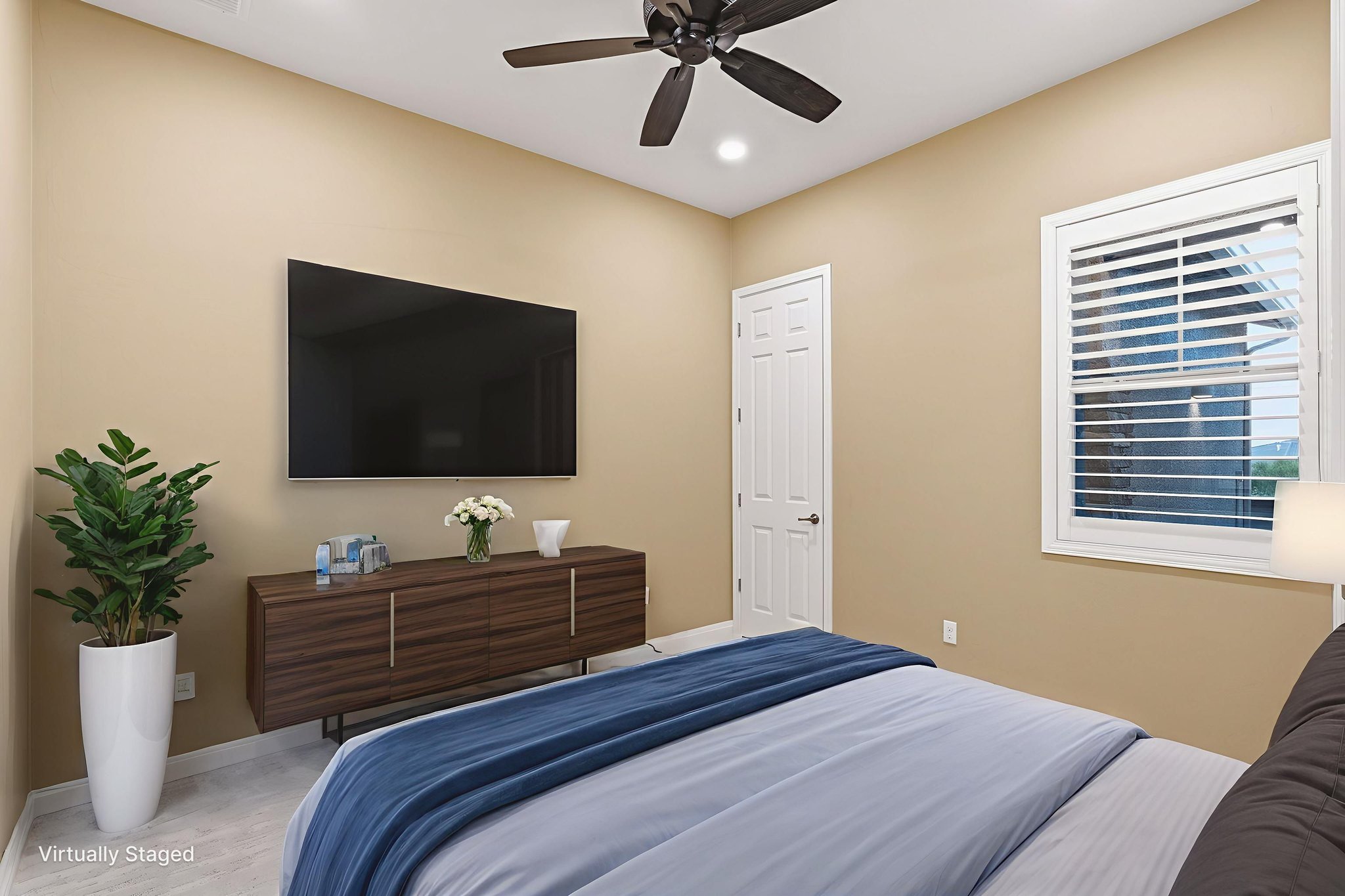 Whitehorn Pl-47 virtually staged.jpeg